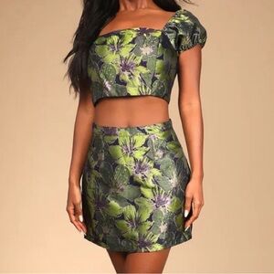Never worn! Hibiscus Holiday Green Floral Print Jacquard Two Piece Set (Lulu’s)